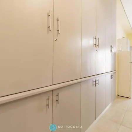 Apartment Helm Flat - *